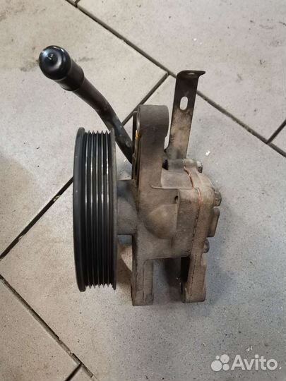 Насос гур hyundai Solaris