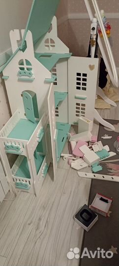 Продам кукольный домик