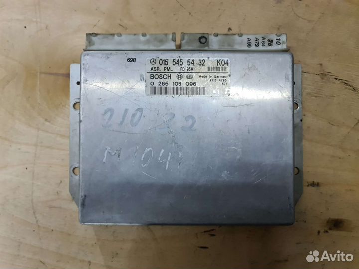 Блок управления ASR Mercedes W210