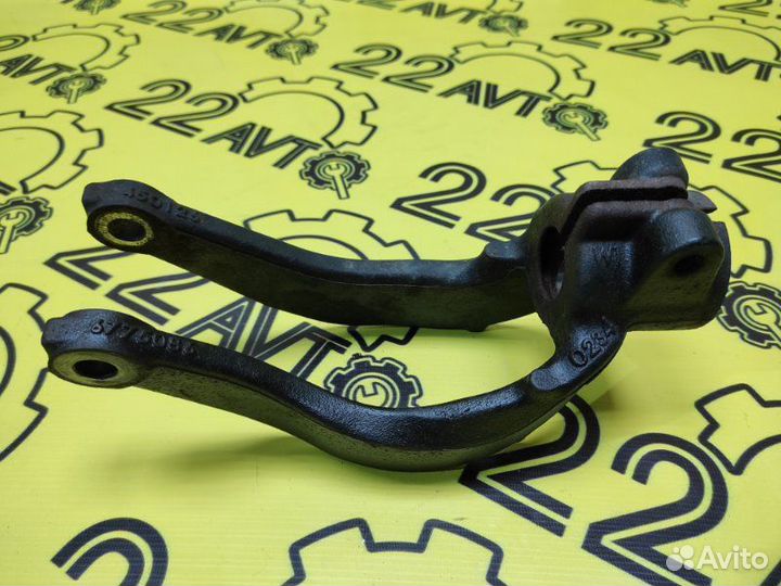 Кронштейн амортизатора передний правый Bmw X5 E70