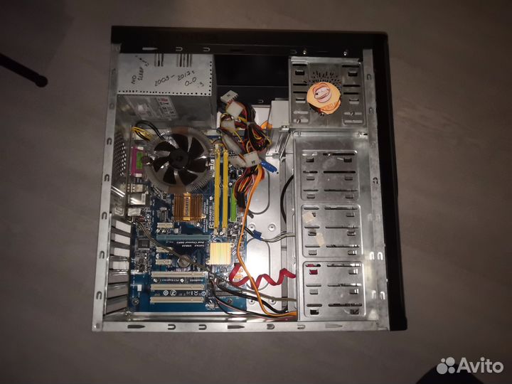 Компьютер (Intel Core 2 Duo)
