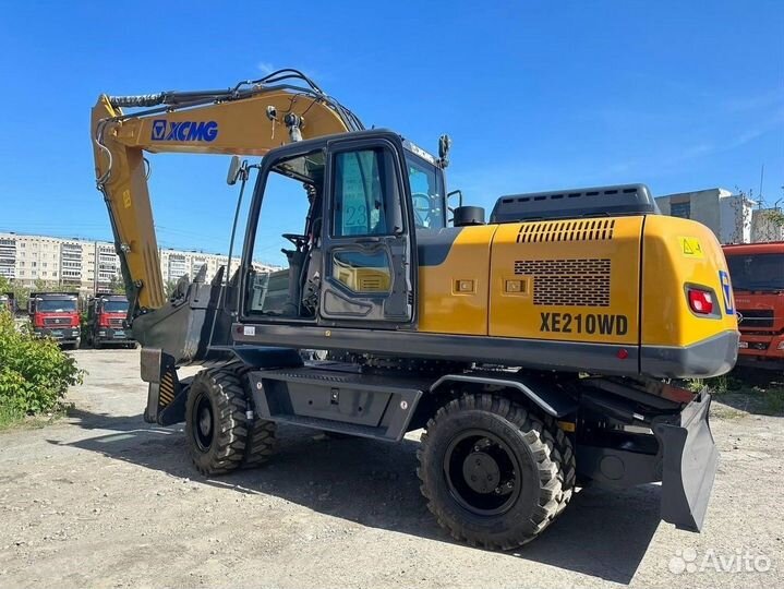 Колёсный экскаватор XCMG XE210WD, 2023