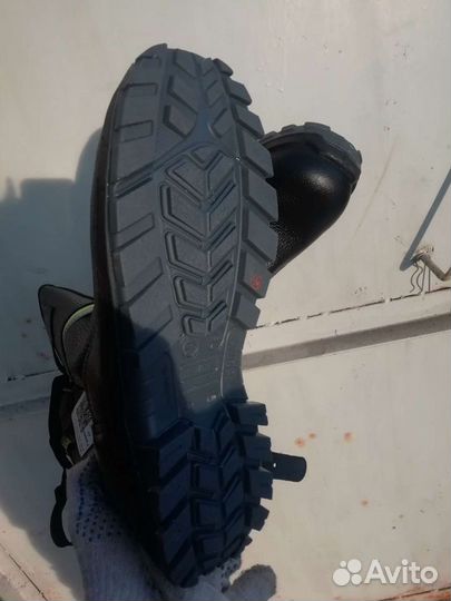 Сапоги новые кожаные