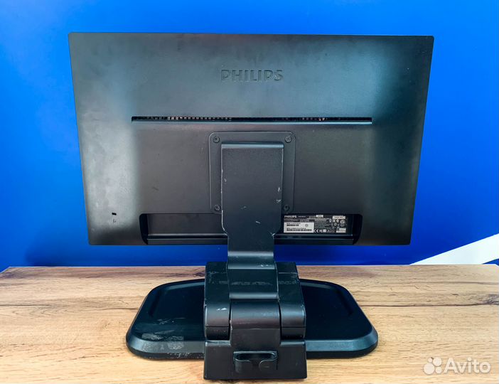 Монитор Philips 22