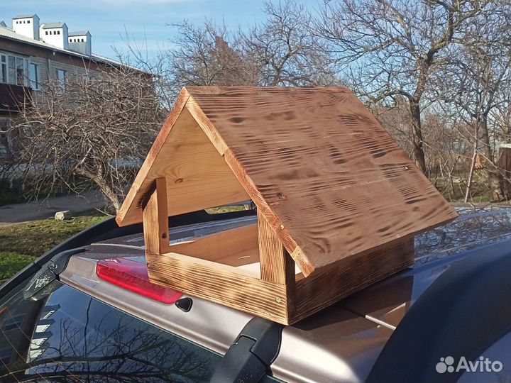 Скворечники, кормушки, домики и тд