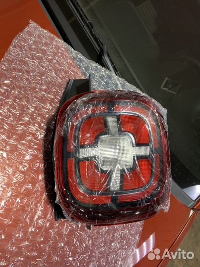 Задний фонарь renault duster2
