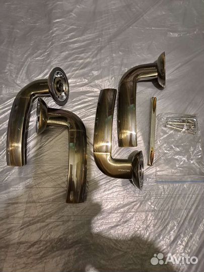 Дверные ручки новые