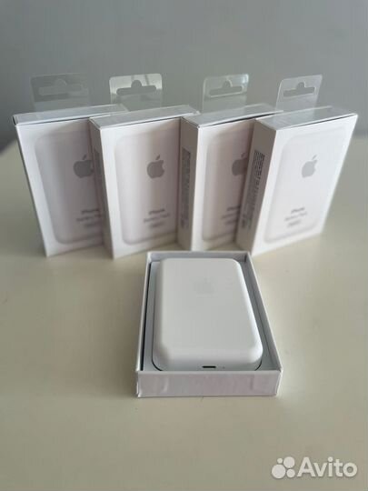 Повербанк apple