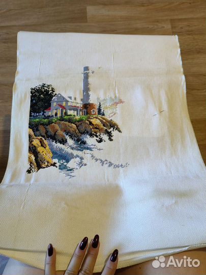 Незаконченная вышивка крестиком