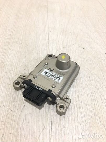 Датчик ускорения Mercedes Benz S500L W220 M113.960