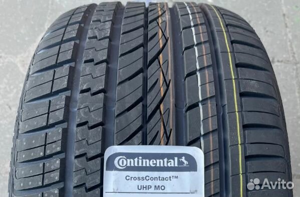 Continental ContiCrossContact UHP 295/40 R21 111W