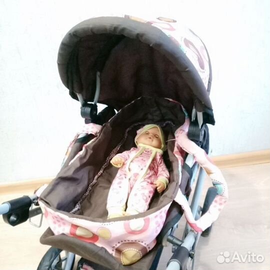 Коляска для кукол