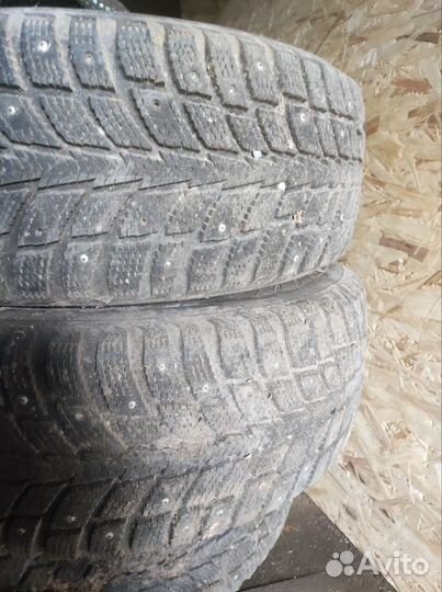 Nokian Tyres Hakkapeliitta 2 235/60 R32 100