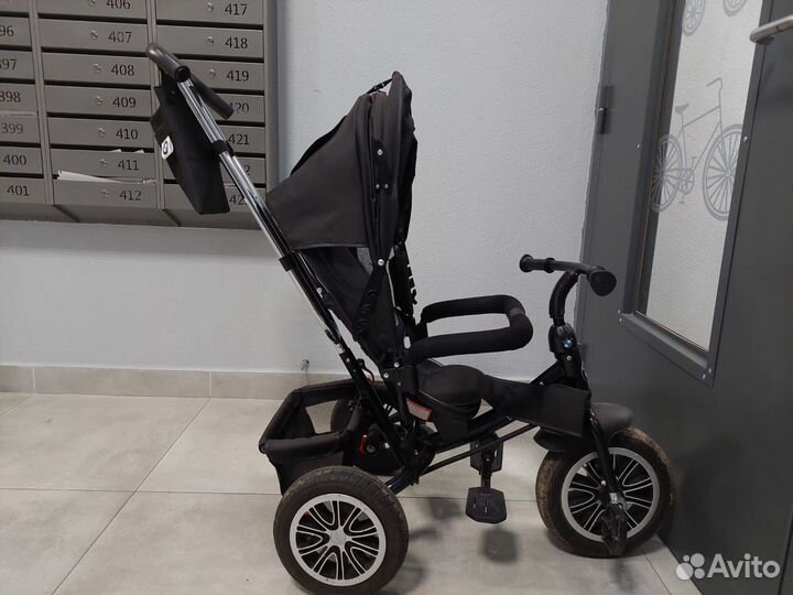 Велосипед детский с ручкой BMW