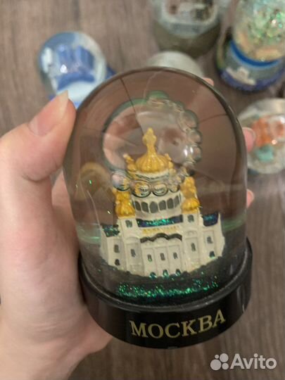 Сувениры из разных стран и городов