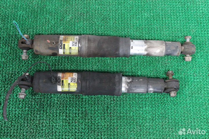 Амортизаторы задние пара Cadillac Escalade GMT900