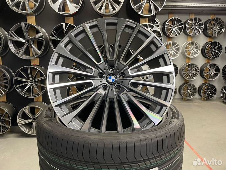 Диски R22 757 стиль на BMW X7 X5 X6