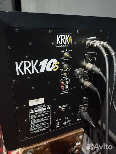 Студийные мониторы с сабвуфером