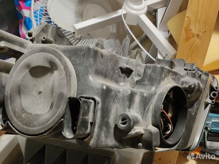 Фара передняя левая