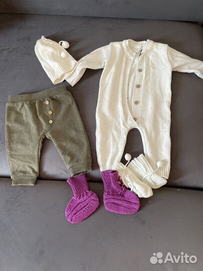 Красивый набор одежды для малыша