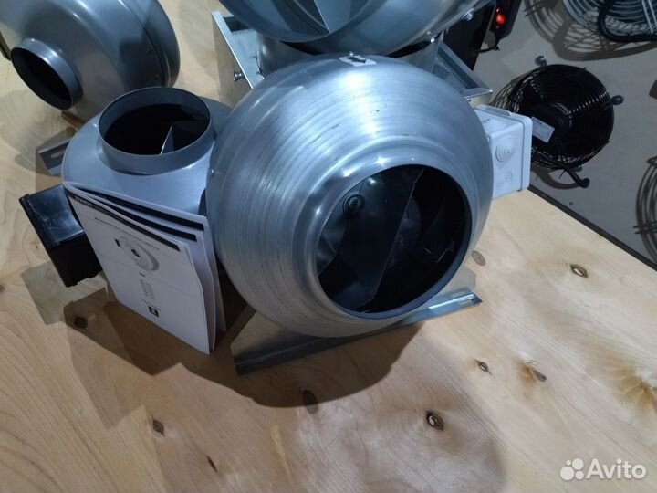 Вентилятор канальный промышленный 220В