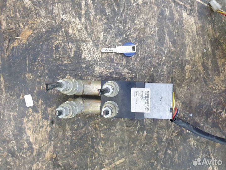 Блокировка коробки замок Porsche Cayenne 955