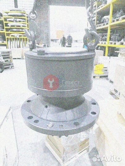 Редуктор поворота Hitachi ZX210H-3G