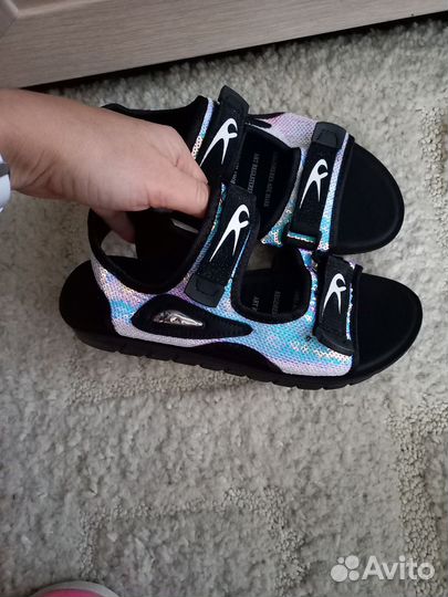 Новые сандали