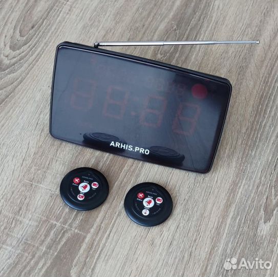 Комплект: Табло на русском и кнопка вызов официант