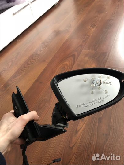 Зеркало правое vw jetta 7