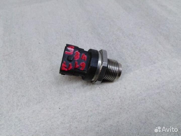 Датчик давления топлива