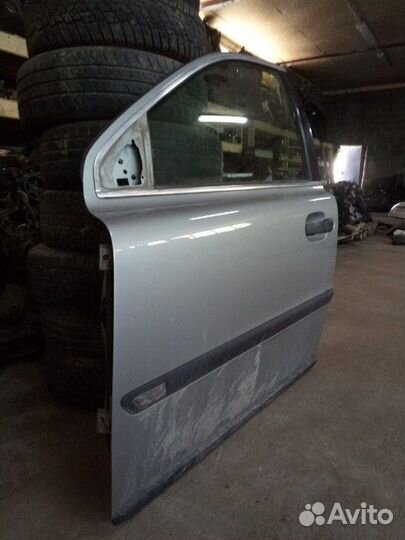 Дверь передняя левая (Volvo XC90)