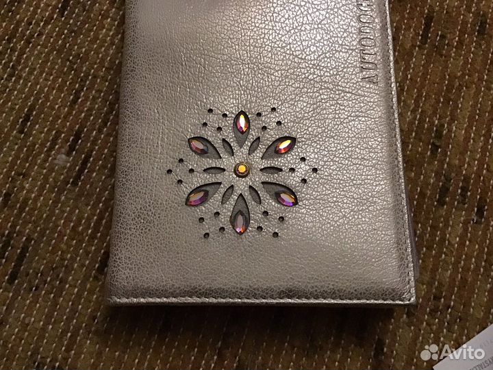 Обложка автодокументов с кристаллами Сваровски