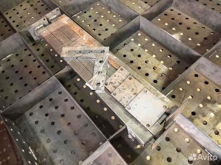 Сварочный стол сварщика 3D, Оснастка