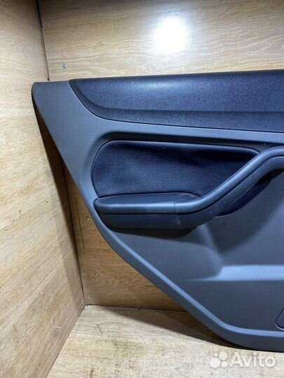 Обшивка задняя левая Ford Focus 2 79125