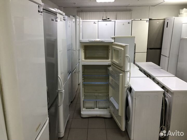 Холодильник Indesit. 145 см. Гарантия и доставка