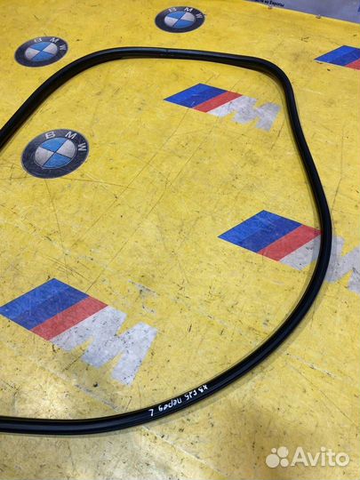 Уплотнитель дверного проема передний левый BMW X3