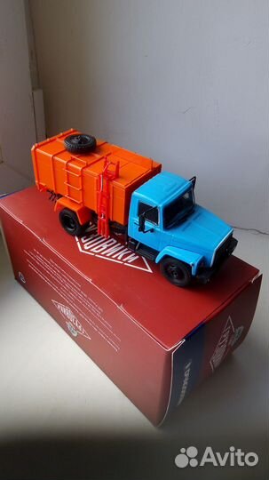 Автолегенды СССР Грузовики №54 - ко-413 газ-3307