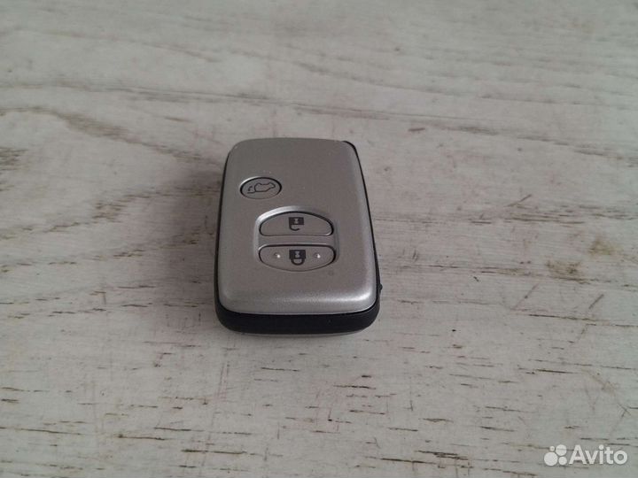 Toyota Highlander смарт ключ (2010 2014г)