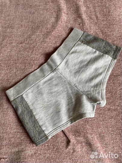 Шорты женские короткие