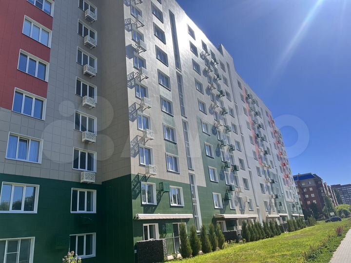 2-к. квартира, 61 м², 2/10 эт.