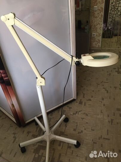 Лампа лупа напольная б/у