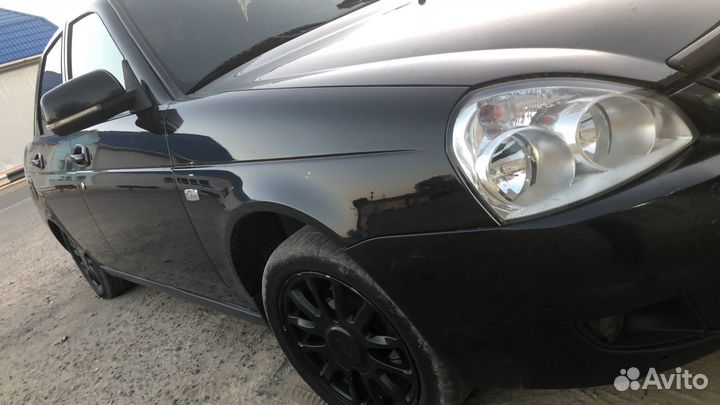 Крыло переднее priora