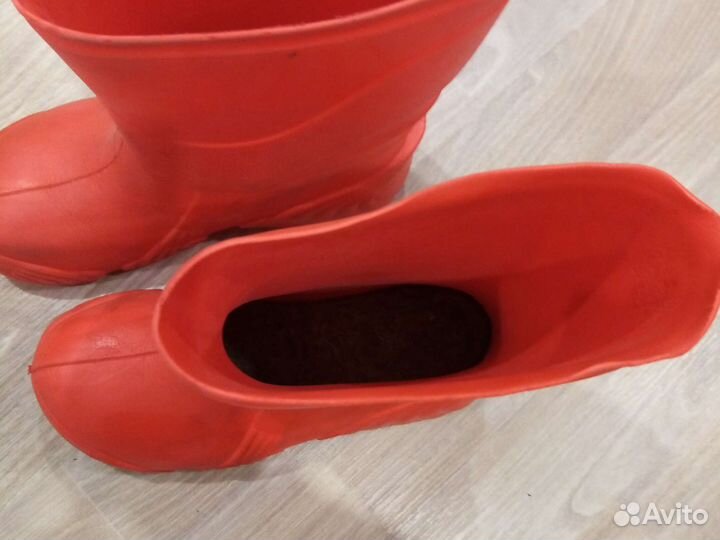 Резиновые сапоги