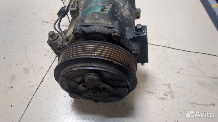 Компрессор кондиционера Opel Vectra C