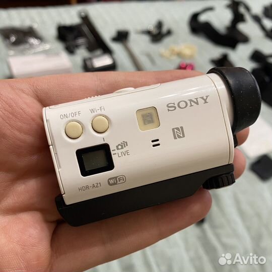 Экшен камера sony hdr az1