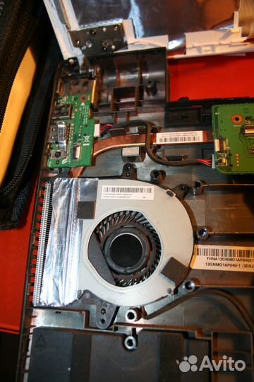 Ноутбук Asus X501U разборка