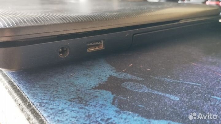 Ноутбук toshiba satellite C850-DKK