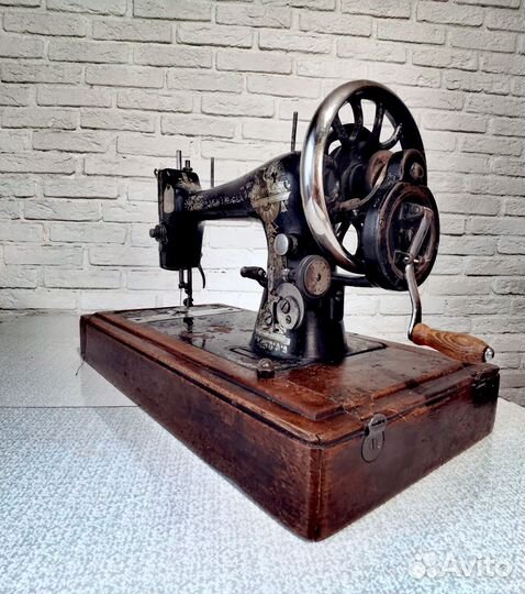 Швейная машина singer