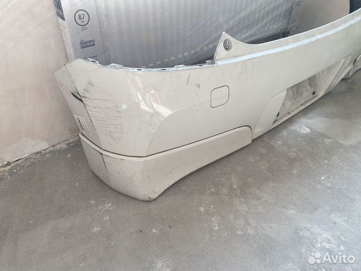 Продам бампер от Тойота вв 2011 г в, белый
